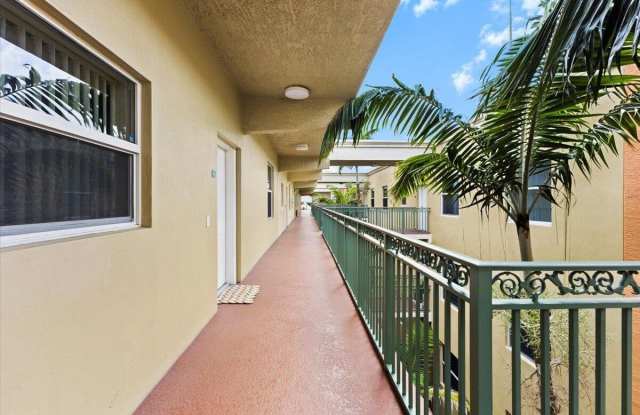 1620 Presidential Way photos photos