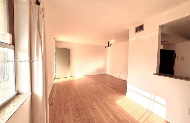 650 NE 61st St - 650 Northeast 61st Street, Miami, FL 33137