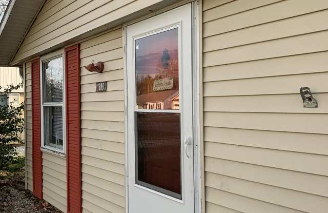 1808 Woodbine Dr Gallery 2
