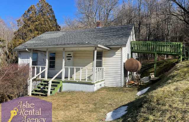 Quaint Cottage Walking Distance to Downtown West Jefferson photos photos