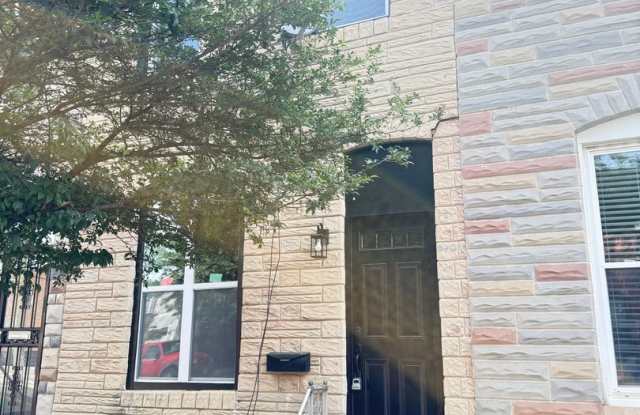 Three Bedroom Home in Baltimore photos photos