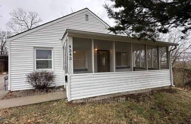 4343 Myrtle Ave photos photos