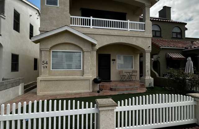 54 Pomona ( F ) Gallery 1
