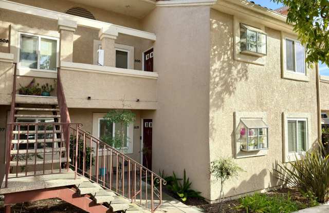Upper level condo in Rancho Del Oro! - 600 Sea Cliff Way, Oceanside, CA 92056
