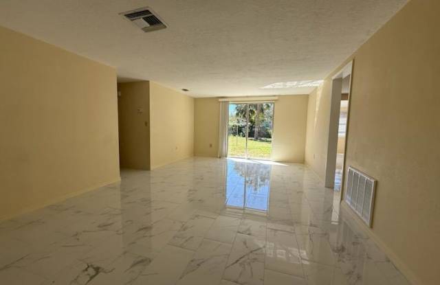 1439 Coburn Drive Gallery 2
