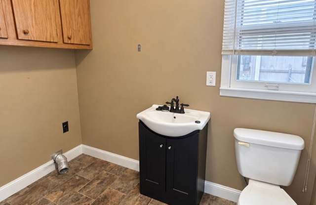 Beautiful spacious home Springfield, MO Gallery 3