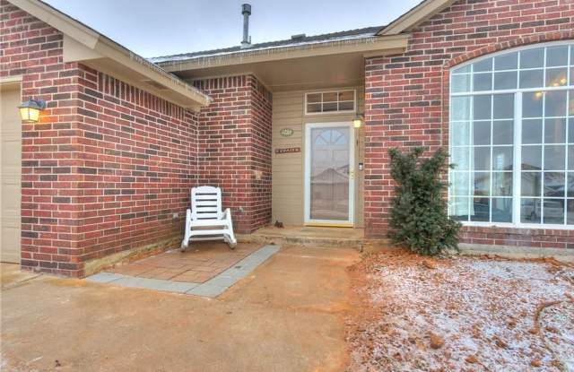 Gorgeous Home Located In Choctaw!!! - 1913 Butterfield Trail, Choctaw, OK 73020