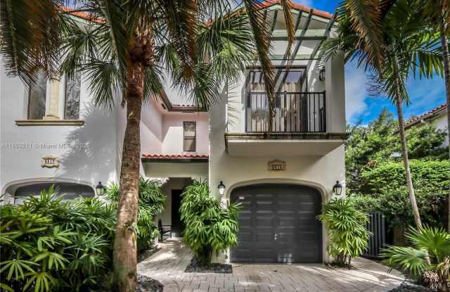 2615 Lincoln Ave photos photos