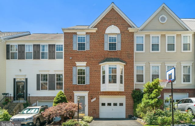 3038 BARDEN OAKS COURT - 3038 Barden Oaks Court, Oakton, VA 22124