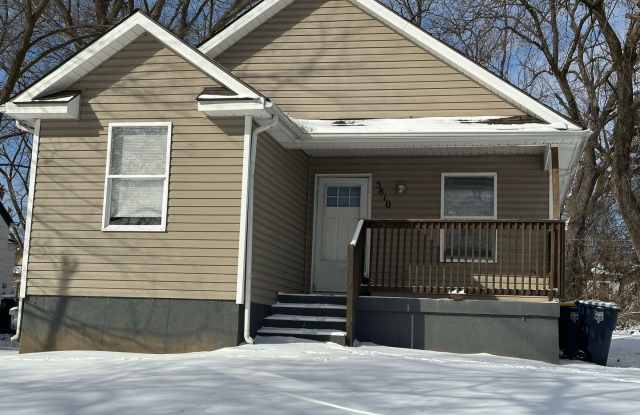 Spacious 4-Bedroom, 2-Bathroom Home with Modern Updates! photos photos