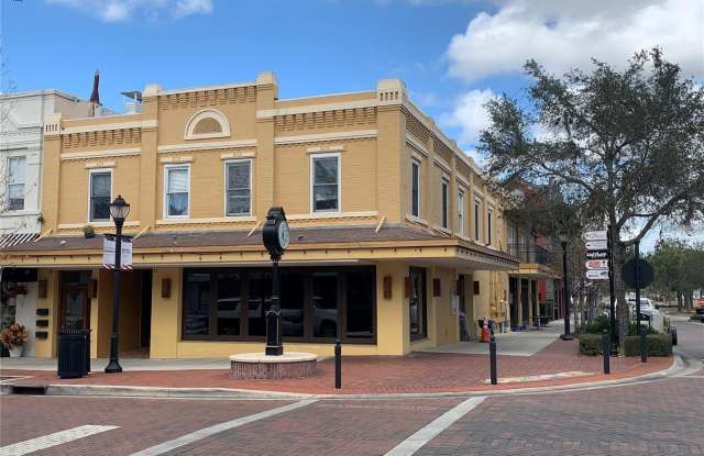 118 N EUSTIS STREET photos photos