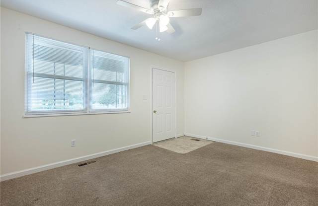 2 E Northwood Drive Gallery 3