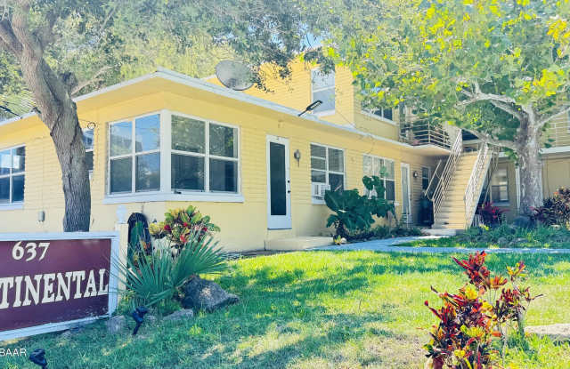 637 N Oleander Avenue unit: 8 photos photos