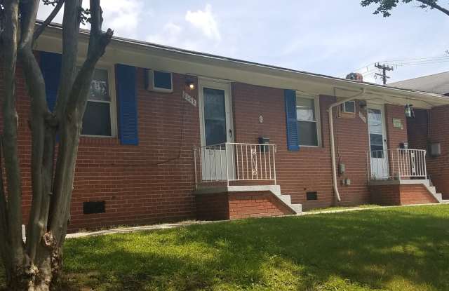 Lovely 1 Bedroom Apartment Near Duke West and Hospital photos photos