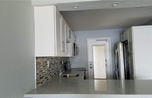 3100 N COURSE Lane Gallery 1