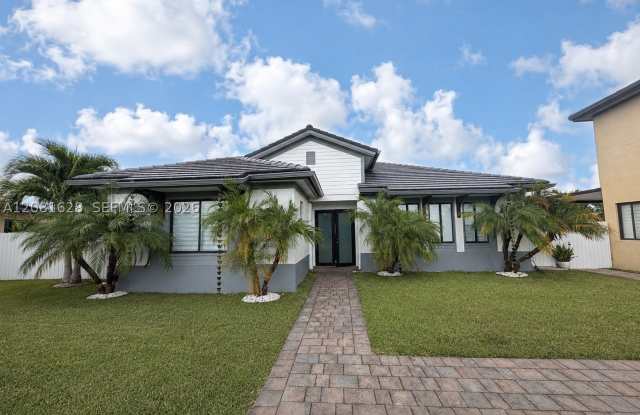 23037 SW 108TH CT Gallery 1