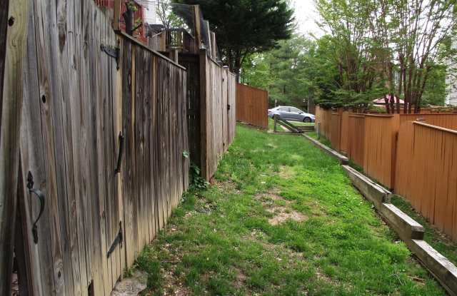 8502 KERNON Court unit: Basement Apartment photos photos