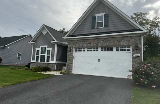 Charming 3-Bedroom, 2-Bath Single-Story Home – Prime Location Near Shopping and the Beach! photos photos