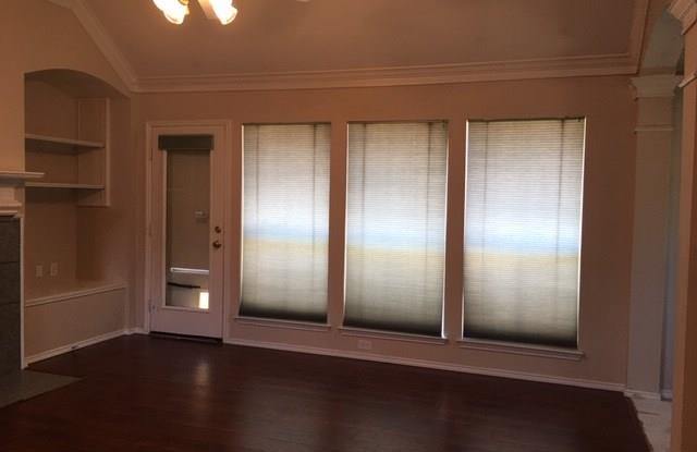 4712 Ridgedale Drive Gallery 3