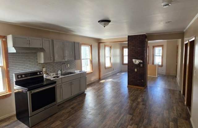 18 Bullard St unit: 2 photos photos