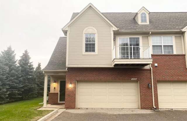 43228 Pendleton Circle - 43228 Pendleton Circle, Sterling Heights, MI 48313