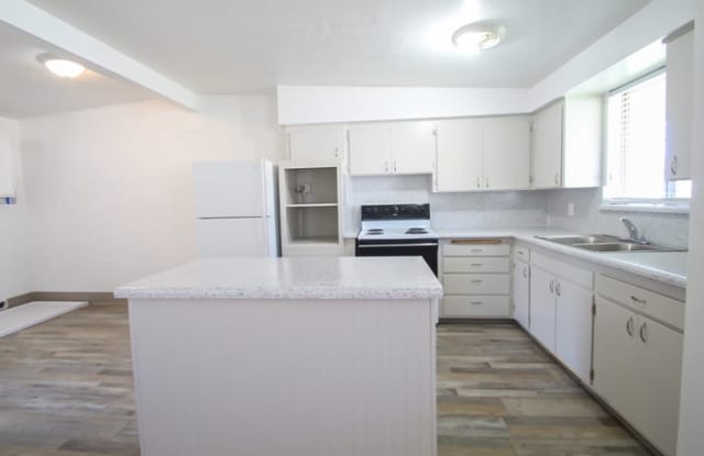 412 E 500 S - 412 East 500 South, Bountiful, UT 84010