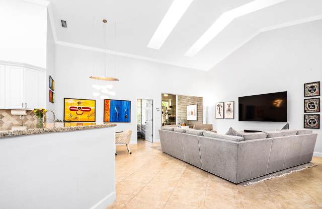 2102 Mahogany Place Gallery 4