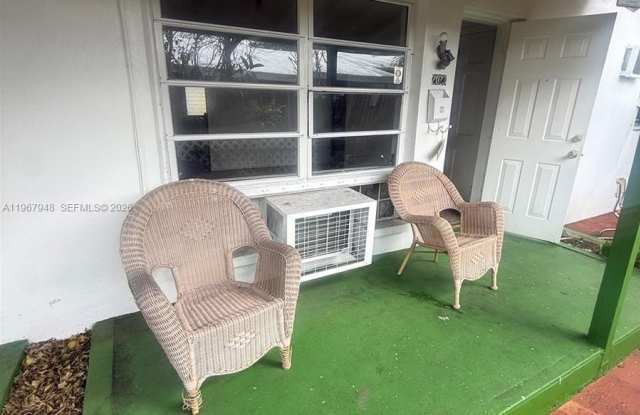 2023 Taylor St photos photos