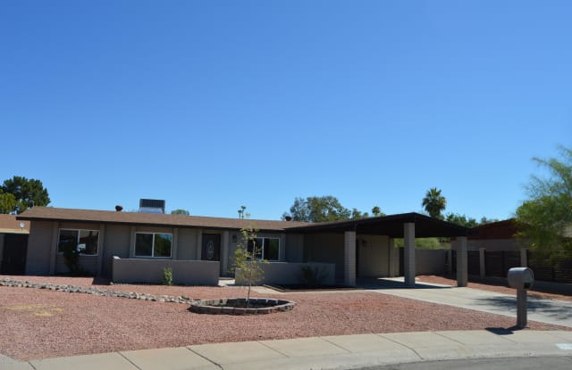 3750 W MERCER Lane - 3750 West Mercer Lane, Phoenix, AZ 85029