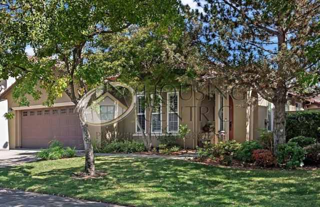 Exceptional Single Story Rental in Folsom with a Pool! Gallery 4