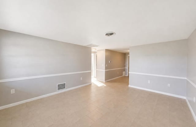316 Briarwood Road - A Gallery 2