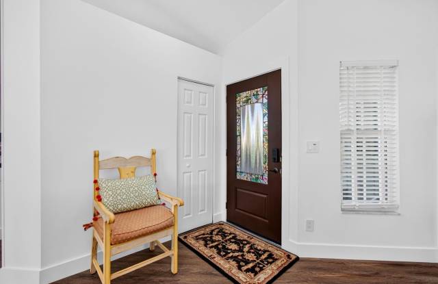 7206 LE CHALET Boulevard Gallery 3