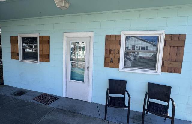 1113 Evans Street Gallery 1
