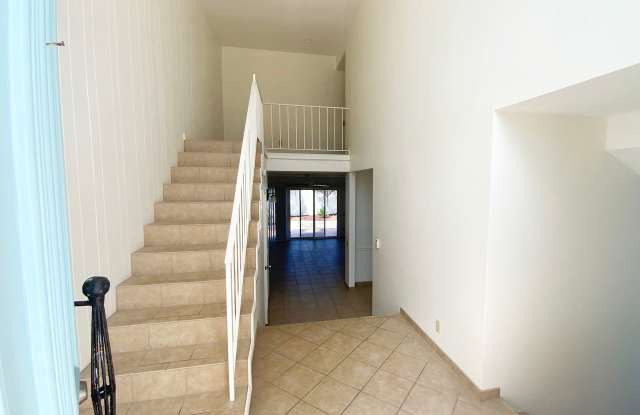 3 Bedroom Home with Lots of Natural Light Gallery 4
