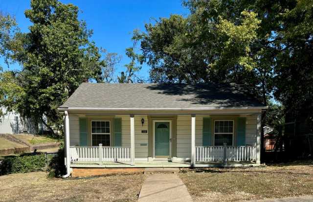 Cute Cottage For Rent! photos photos