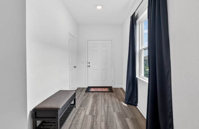 12866 Cygnus Gallery 4