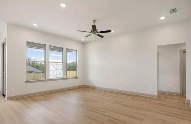 382 Mary Cir. Gallery 4