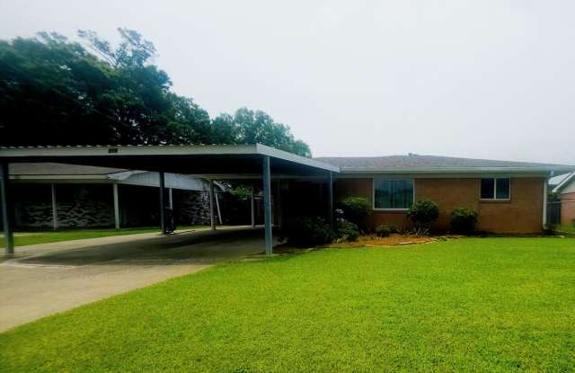 Charming 3-Bedroom Home for Rent – Spacious Backyard & Quiet Neighborhood! photos photos