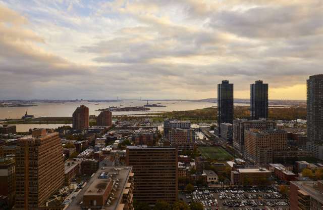 70 Columbus Avenue Gallery 2