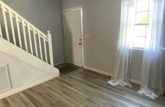 Cross Lanes rental Gallery 1