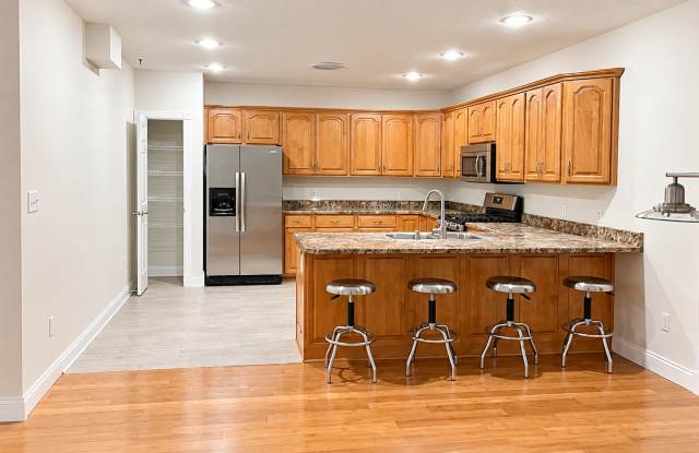 2,891 sq. ft. + Bonus Room + Office + Huge Garage Gallery 4