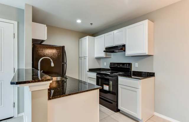 1205 N Mile 1 E - 806 Gallery 4