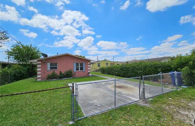 2119 NW 64th St photos photos