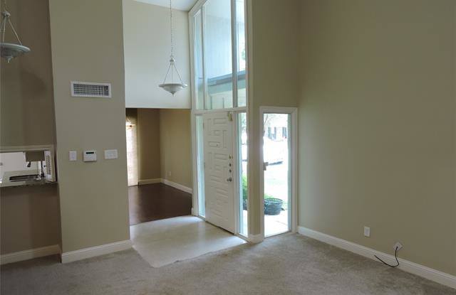 9825 Crest Meadow Drive Gallery 2