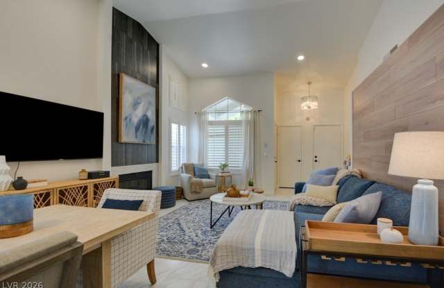 8325 Shark Tank Court Gallery 4
