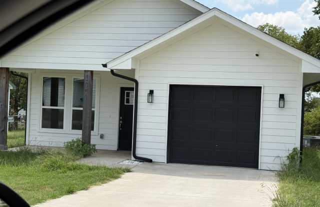 3907 Cornelia Street photos photos