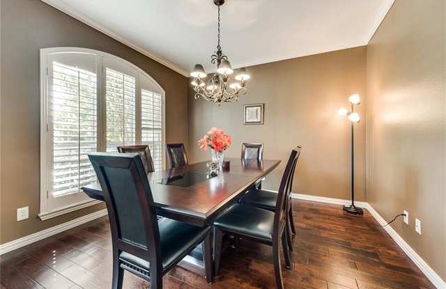 6875 Valley Brook Drive Gallery 4