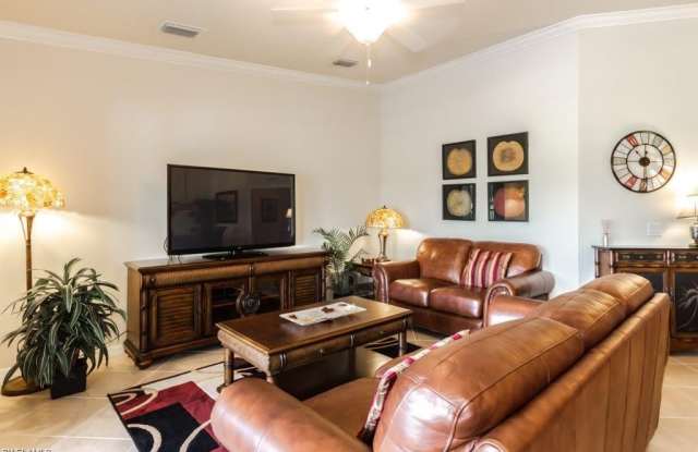 10068 Siesta Bay DR Gallery 2