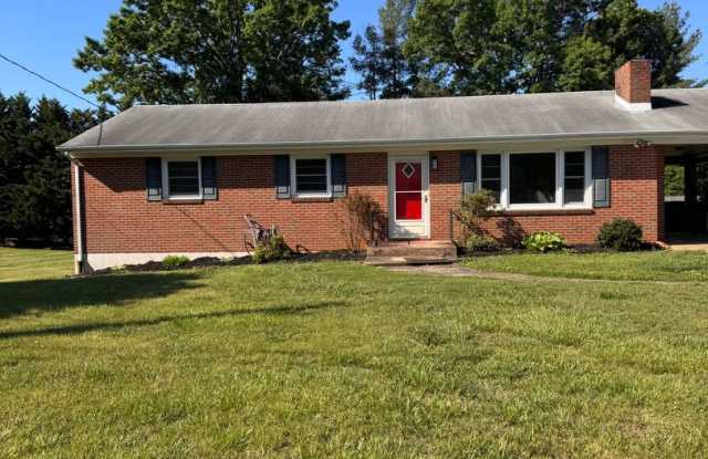 3 Bedroom || 2.5 Bathroom - Single Family Home with Basement photos photos