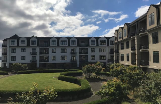Waterside Condominiums - 707 N Hayden Island Dr, Portland, OR 97217